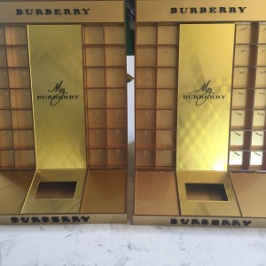 Burberry Perfume Display