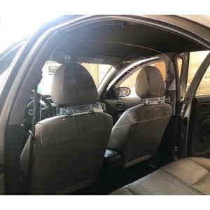 Προστατευτικό Plexiglass σε όχημα